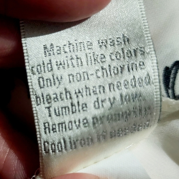 Lauren Conrad LC Key Hole Bow Print Blouse Lightweight Flowy Top Women's Medium - Picture 8 of 8